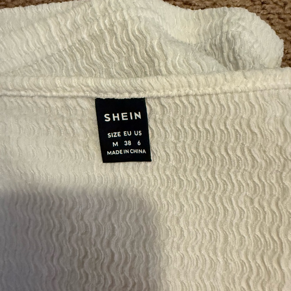 SHEIN Ruffle Sleeve Top - Picture 2 of 2